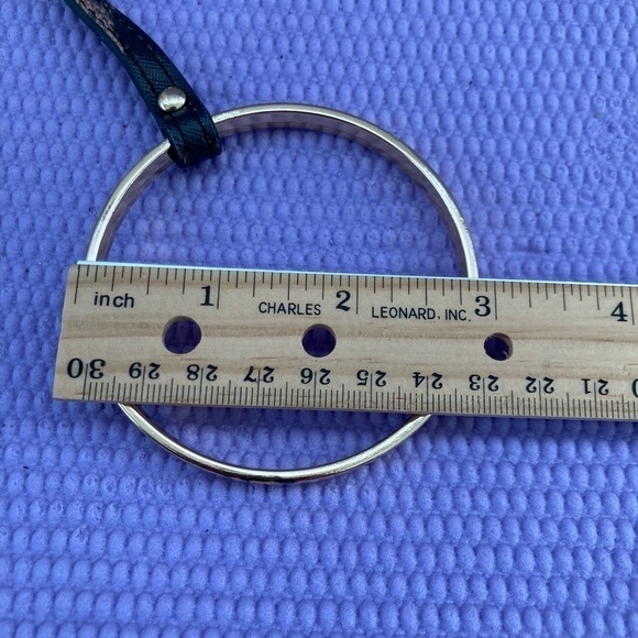 Cheetah Print 
ALDO Animal Print wallet With Detachable Strap Gold Colored ring - Picture 9 of 11